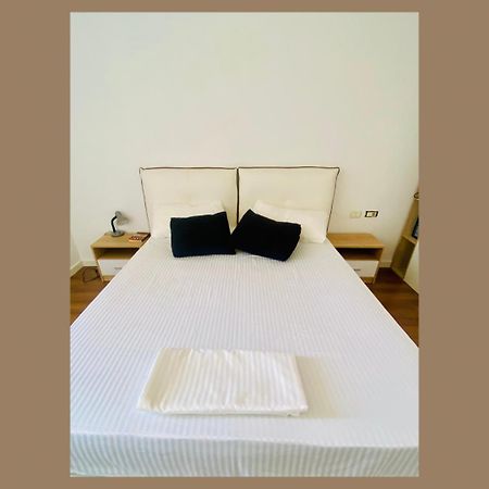 Duka'S Home Tiranë Ngoại thất bức ảnh